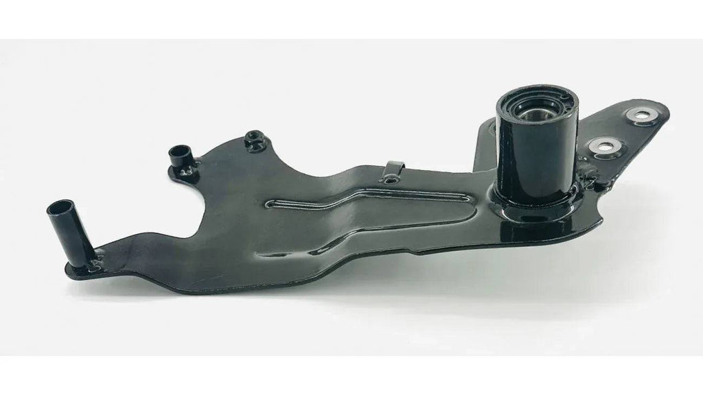 [1] BRAS SUPPORT DE SUSPENSION DROIT 150CC RN8-1-1 (SCOOTTERRE OEM)