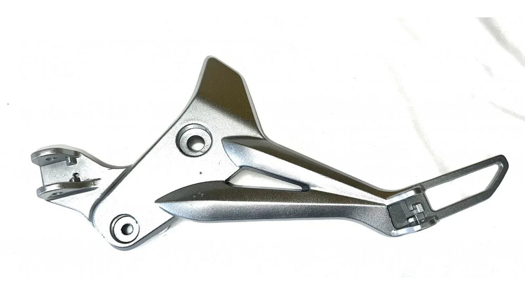 [8-1] REPOSE-PIED GAUCHE ARGENT BASE SEULEMENT RE1-4-3 (SCOOTTERRE OEM)