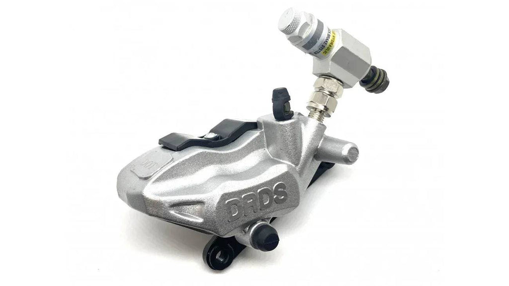 [24-4] ÉTRIER DE FREIN AVANT SCOOTTERRE OEM (AR-50)