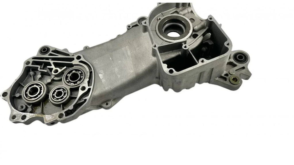 [#27] BASE COURTE DROITE CRANKCASE POUR ROUE 10'' ASSEMBLÉE RJ2-6-2 (SCOOTTERRE OEM)