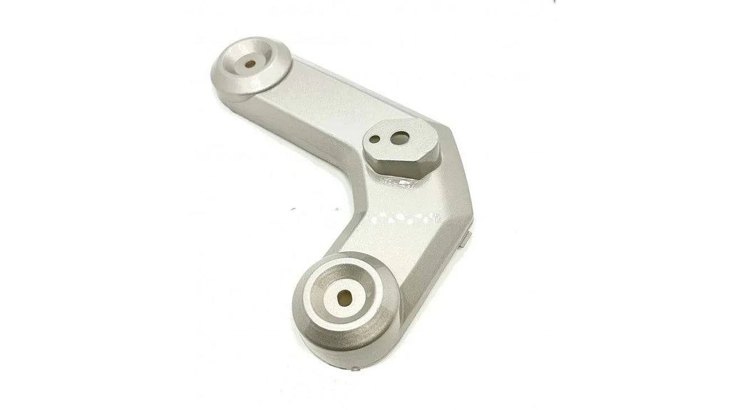 [1] SUPPORT AVANT-DROIT POUR CLIGNOTANT CHAMPAGNE RE2-3-1 (SCOOTTERRE OEM)
