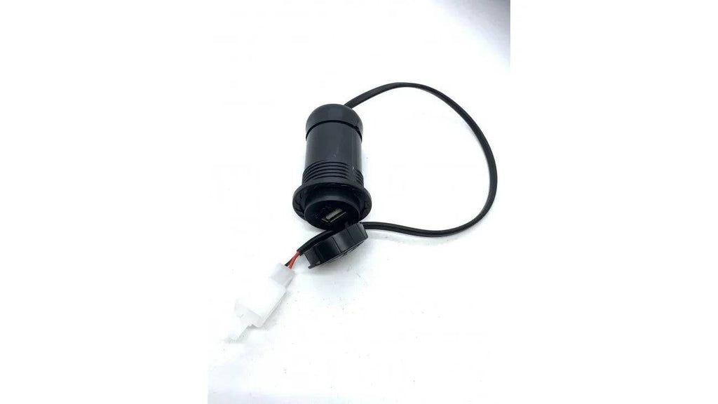 [3] CONNECTEUR USB RI6-5-5 (SCOOTTERRE OEM)
