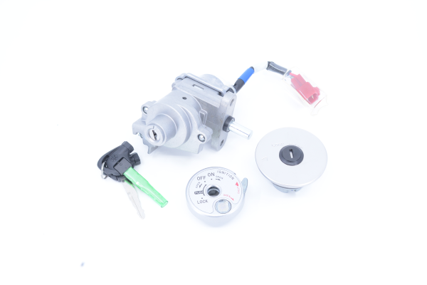 Ignition Switch Key With Tank Cap Yamaha OEM (Bws/Zuma 50F & 50X) - Clé de contacteur d'allumage avec bouchon de réservoir Yamaha OEM (Bws/Zuma 50F & 50X) - 1CD-WH203-03-00
