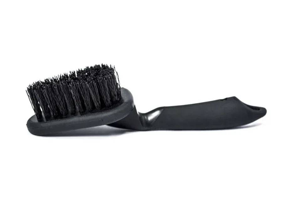 The Muc-Off Detailing Brush is ideal for reaching hard-to-shift dirt on hubs and other tight areas. Its unique design features a tough, impact-resistant handle that won’t slip in extreme conditions, durable nylon bristles and rubberized impact zones for maximum protection on delicate finishes.