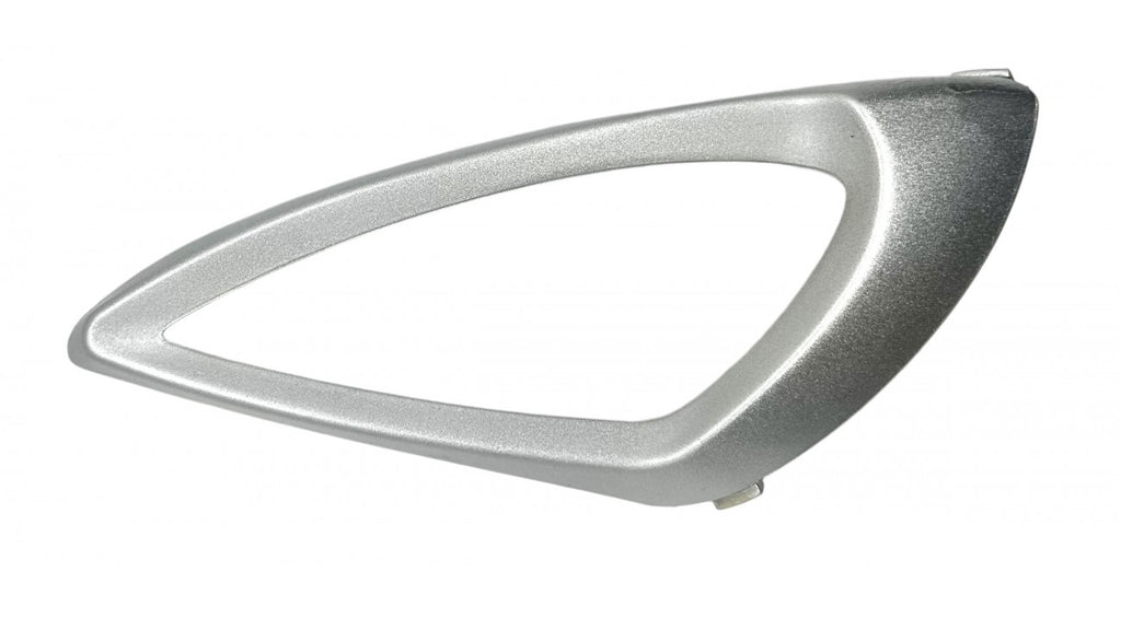 [9] CONTOUR DE FEU ARRIÈRE DROIT ARGENT RE3-4-5 (SCOOTTERRE OEM)