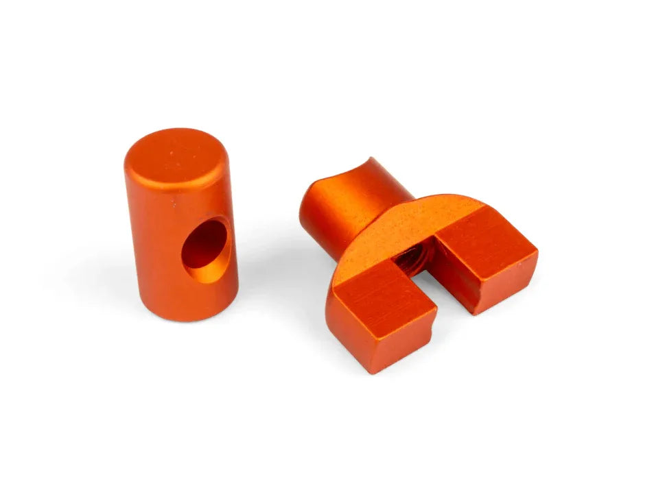 Universal brake cable adjuster for scooters and mopeds with drum brakes. With the colored tensioner set, you can not only adjust the brake cable precisely, but also add a touch of customizing to your two-wheeler.