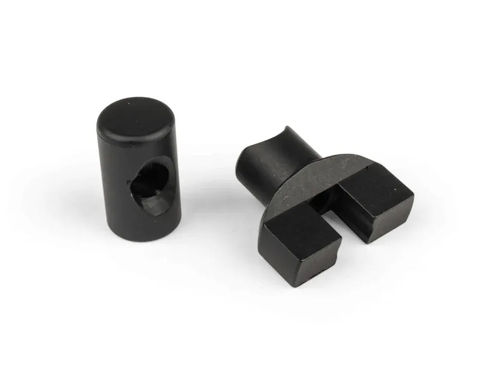 Universal brake cable adjuster for scooters and mopeds with drum brakes. With the colored tensioner set, you can not only adjust the brake cable precisely, but also add a touch of customizing to your two-wheeler.